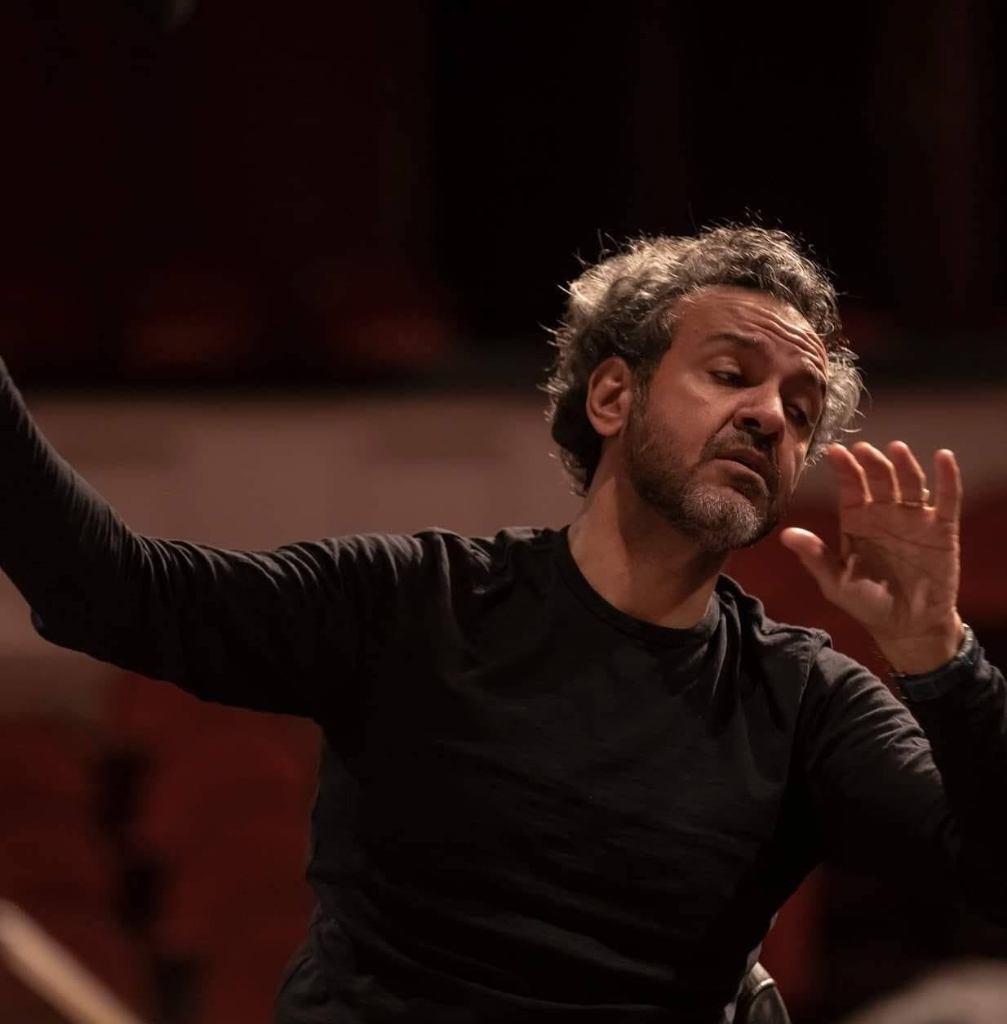 Hisham Gabr conducting